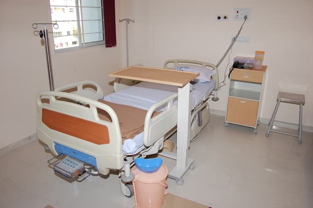 DELUXE ROOM at Nidhi Hospital