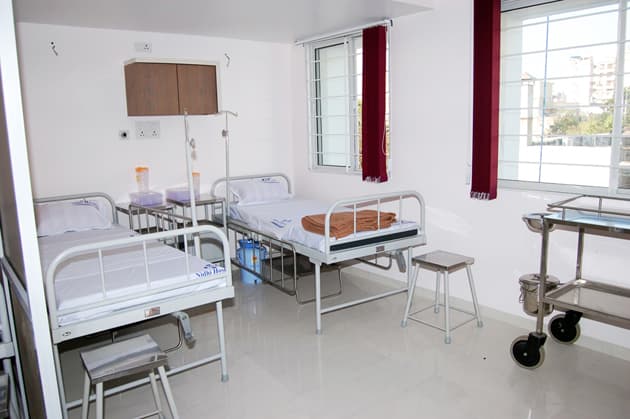 TWIN SPECIAL ROOMS at Nidhi Hospital